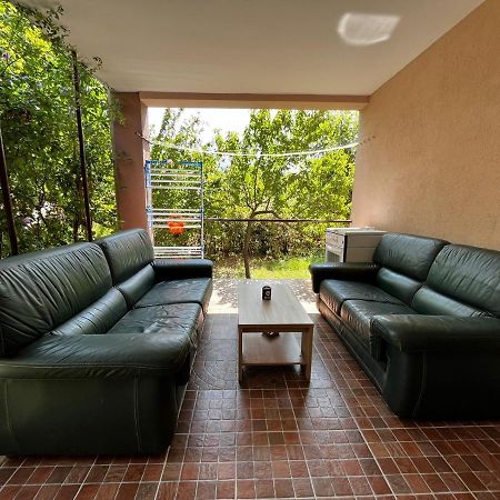 Green Place Bar Luaran gambar